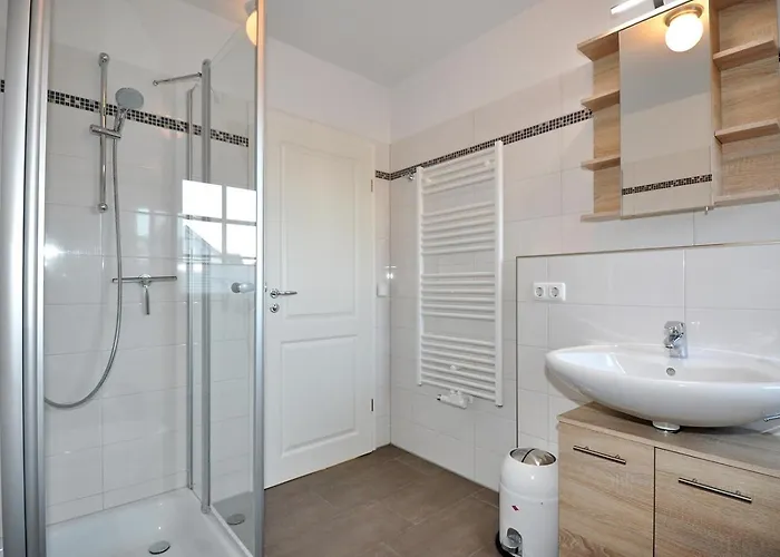 Doppelhaushaelfte Sandvik * Böhl