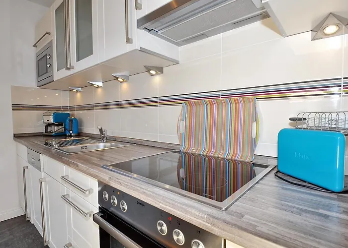 Doppelhaushaelfte Sandvik * Böhl